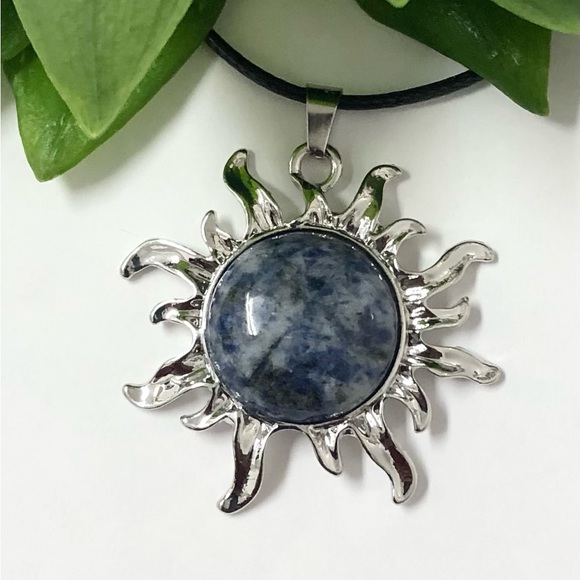 Sodalite Natural Stone Sun Shaped Pendant Necklace Healing Gemstone Pendant - Picture 3 of 6